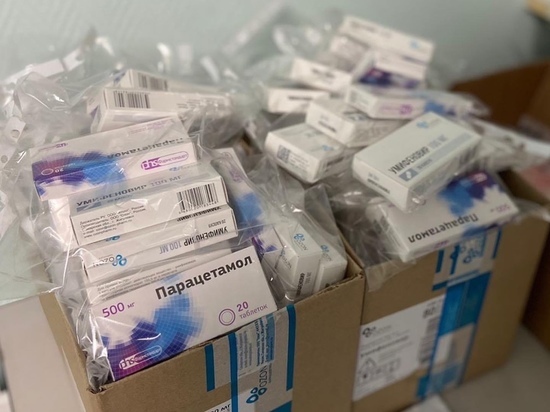 В ЯНАО волонтеры помогают врачам доставлять лекарства ковид-больным