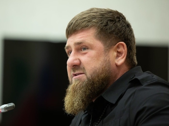 Кадыров: на месте президента давно бы забрал Украину