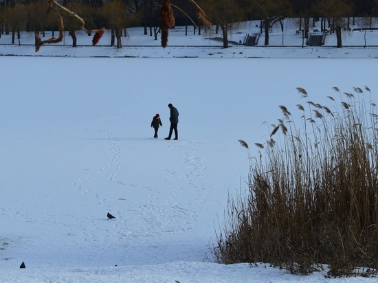 Сотрудники МЧС проводят ежедневные рейды по водоемам ДНР