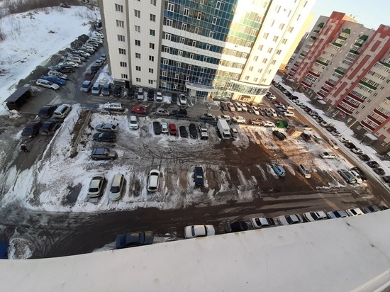 Арбитражный суд Алтайского края прекратил производство по делу о возведении скандальной высотки на улице Гущина