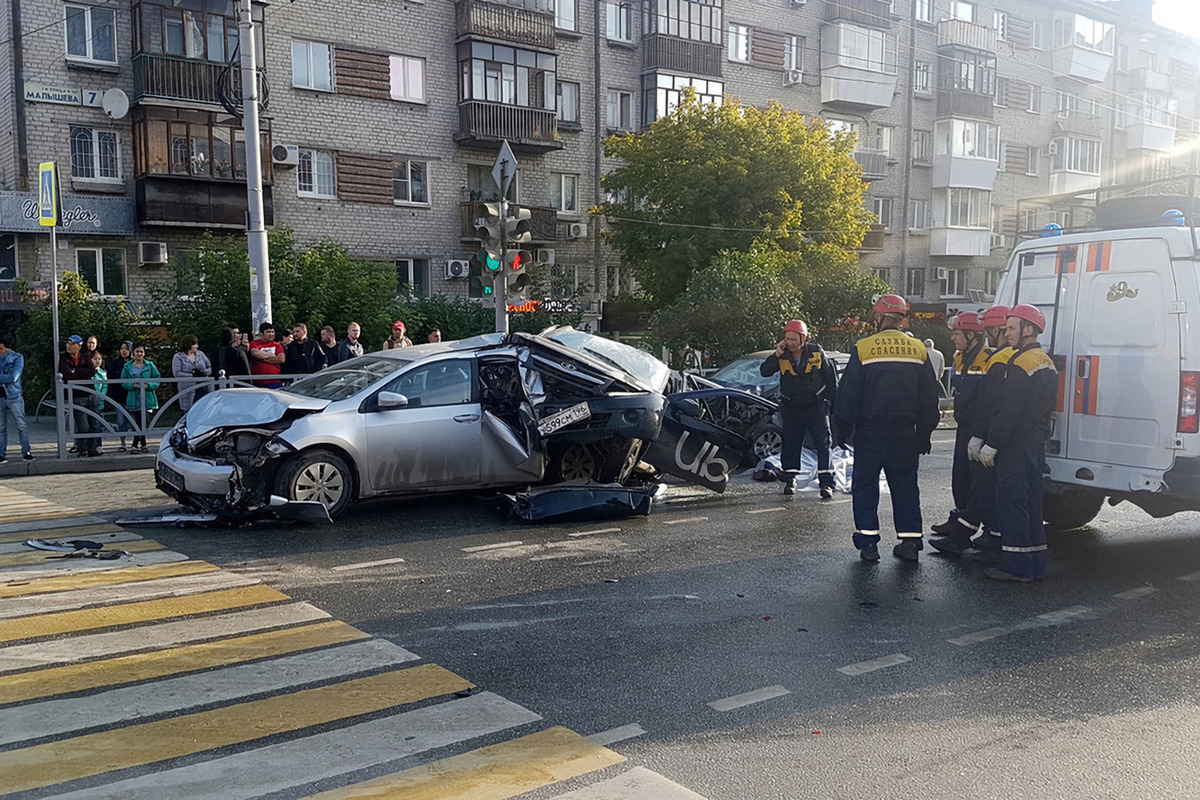 С Владимира Васильева, устроившего смертельное ДТП в центре Екатеринбурга,  сняли обвинения в угоне - МК Екатеринбург