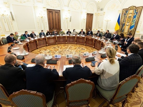 Названа тактика «американского начальства» на переговорах с Украиной по Донбассу