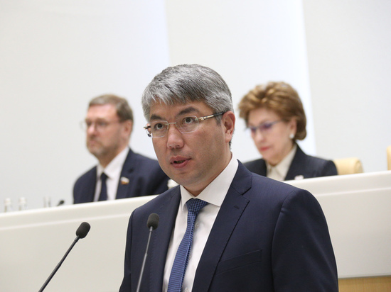 Спикер Совета Федерации посоветовала главе Бурятии поднять флаг повыше