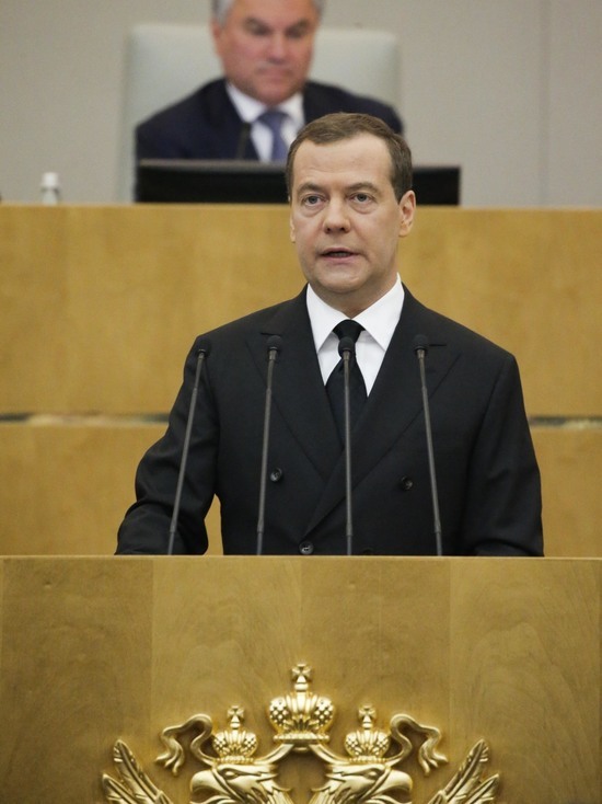 Зампред Совбеза России Дмитрий Медведев сообщил о необходимости сделать все необходимое для избежания войны и реальных столкновений между НАТО и РФ