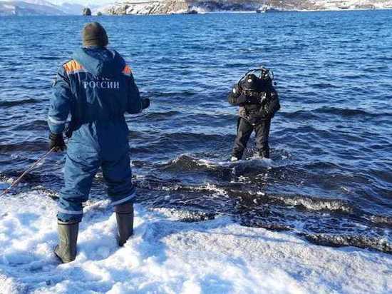 Камчатские водолазы ныряли в морскую воду с минусовой температурой