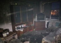 Трем женщинам в Марий Эл пришлось эвакуироваться из горящей квартиры через окно.