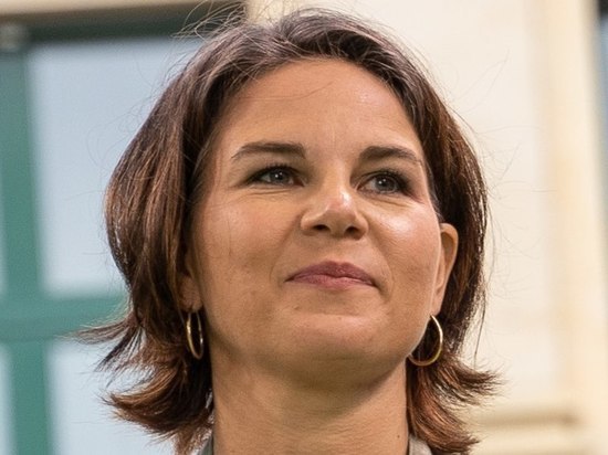 Глава МИД Германии заверила, что вступления Украины в НАТО нет в повестке