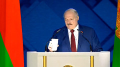 Лукашенко в телеобращении сравнил власть с шоколадкой: "Ешьте на здоровье"
