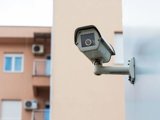 Камеры видеонаблюдения хотят установить в мурманских школах за 14,3 млн рублей