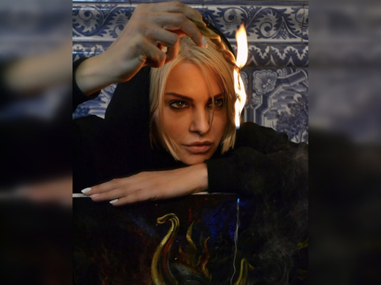«Мама сказала, что сдаст меня в психиатрию»: экстрасенс Татьяна Ларина рассказала, как обнаружила свой дар
