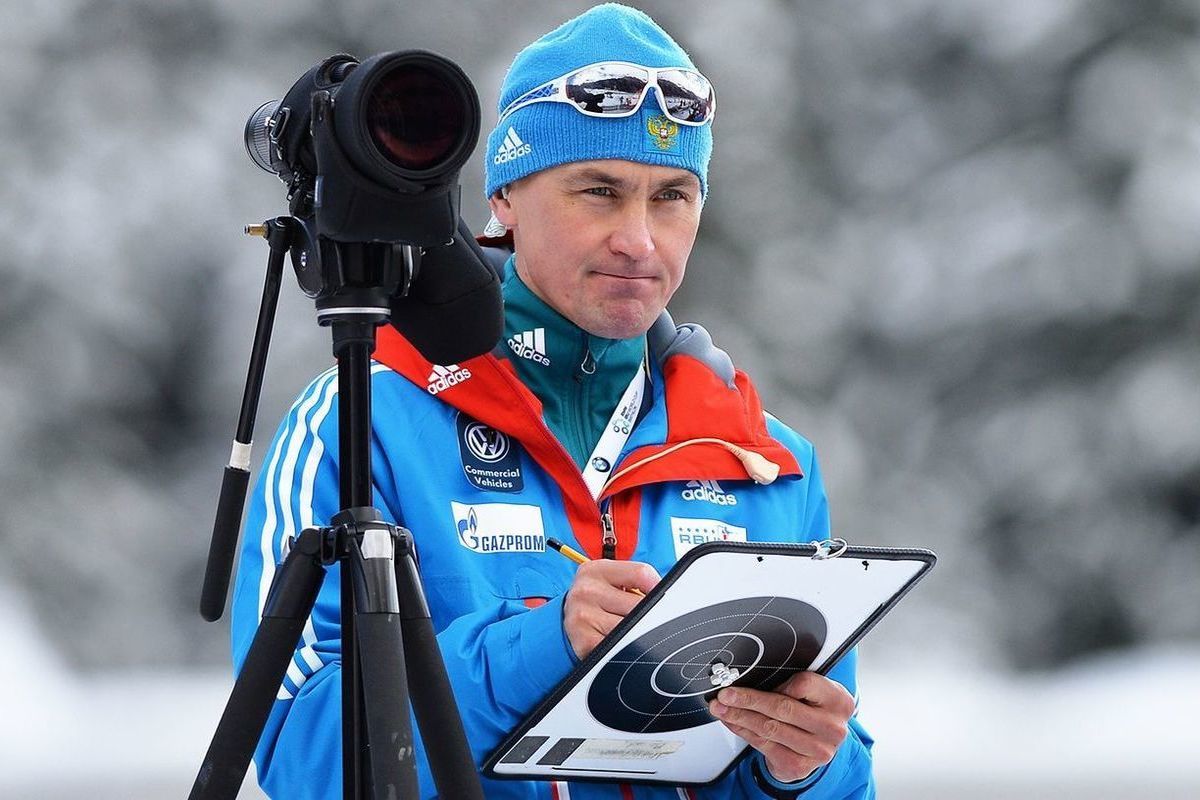 Тренер Башкиров приступил к работе с биатлонистами сборной России в Пекине