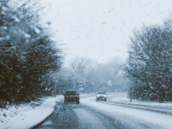 Снегопад и метель накроют три района Карелии