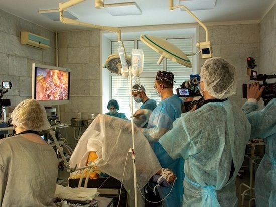 Специалисты НИИ им. Сеченова провели операции в Костромской больнице
