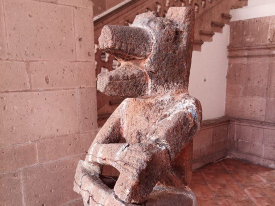 Археологам досталась необычная скульптура человека-койота из древней цивилизации