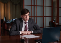 Глава Минпросвещения России Сергей Кравцов заявил, что полностью переводить школы на дистанционное обучение из-за пандемии коронавируса не планируется
