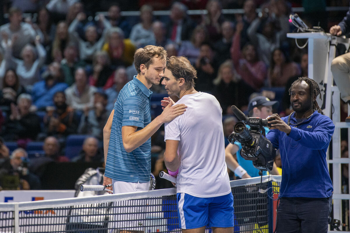 Роджер Федерер поздравил Рафаэля Надаля с победой на Australian Open