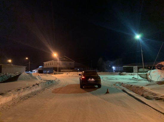 В Уренгое пассажирка закрывала дверь авто на ходу и выпала из Porsche