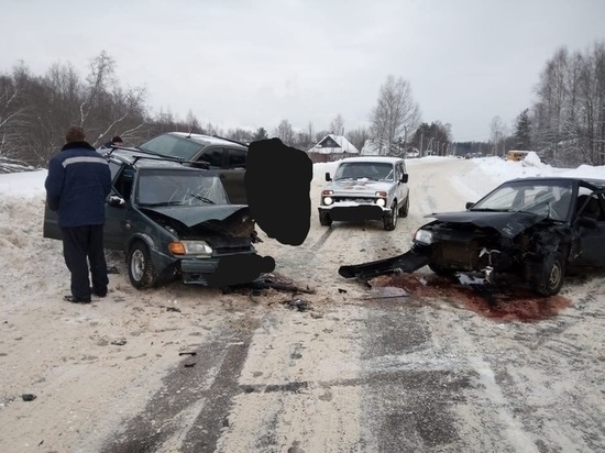 В Тверской области произошло серьёзное ДТП, есть пострадавшие