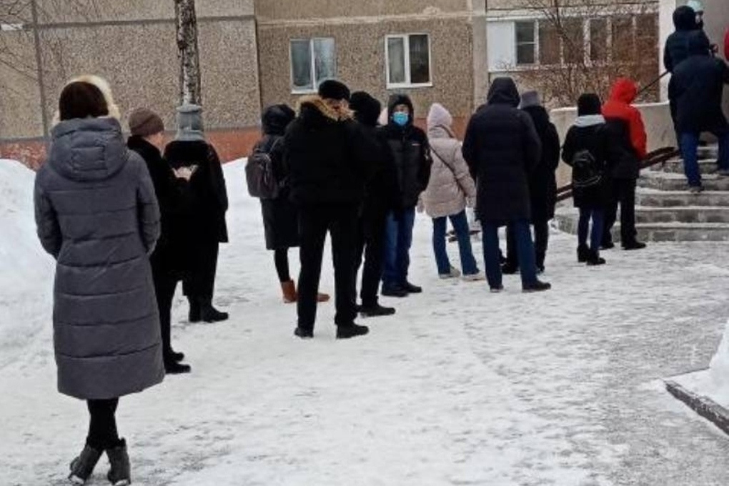 Чувашия последний. Очереди в больницах в Чебоксарах. Очереди в поликлиниках Чебоксар. Очередь в больнице. Жители Чебоксар.