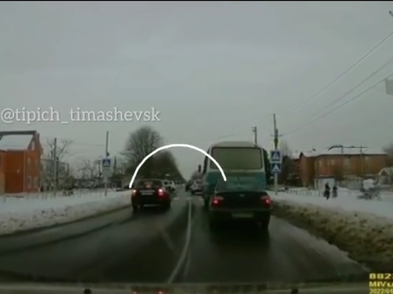 В Тимашевске наказали водителя «Лады», выехавшего на встречную полосу