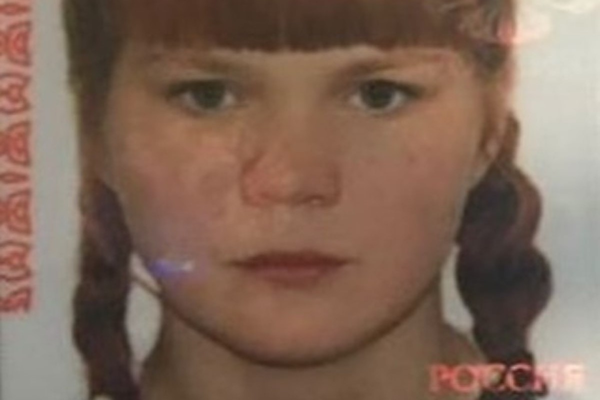 Нашел живой девушку. В Пскове разыскивают. Пропала 15-летняя девушка. Пропала девочка Псков.