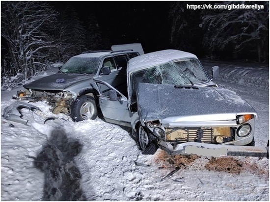 Пенсионер  из Карелии, выехав на "встречку", врезался в иномарку