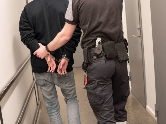 В Кировске задержали 22-летнего наркодилера