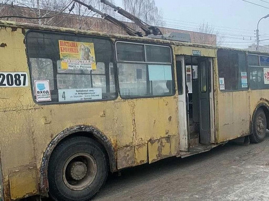 Миллионный паблик опубликовал ужасающие фото рязанского троллейбуса