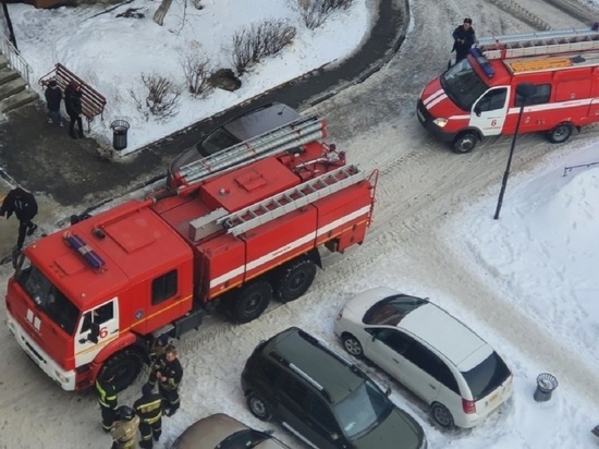 В старооскольской многоэтажке загорелась квартира из-за неосторожного курения