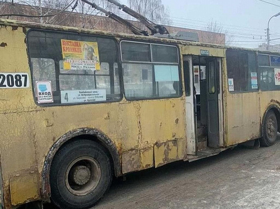 Власти Рязани решили списать троллейбус из «Безумного Макса»