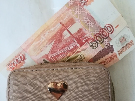 По 10 000 рублей каждому пенсионеру с 7 февраля: грядет ли еще одна выплата после индексации