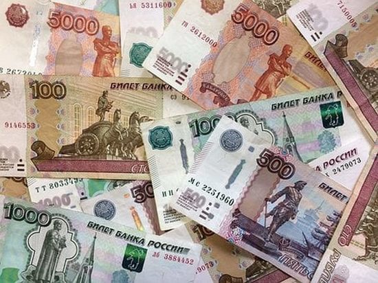 	 Пенсионеров России порадуют новой выплатой в 10000 рублей