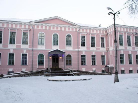 Ремонт Путевого дворца Екатерины II завершили в Великом Новгороде