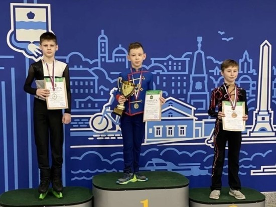 Костромские фигуристы успешно выступили на межрегиональных соревнованиях в Калуге