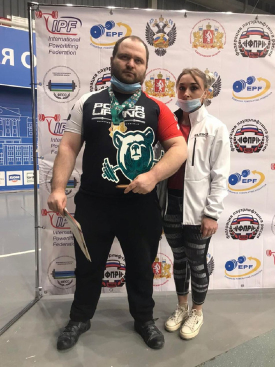 Команда силачей с Ямала заняла 3 место на чемпионате России по пауэрлифтингу