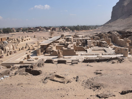 Археологи поражены находкой глиняных табличек с записями в Египте