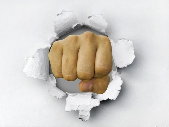 После ссоры с бывшей девушкой смолянин отыгрался на машине ее отца