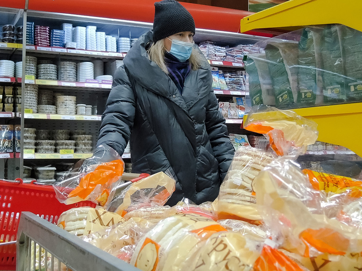 В магазин идти страшно; россияне сравнили свои чеки на продукты