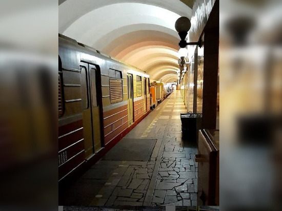 В метро Петербурга заявили об отсутствии задержек на оранжевой линии