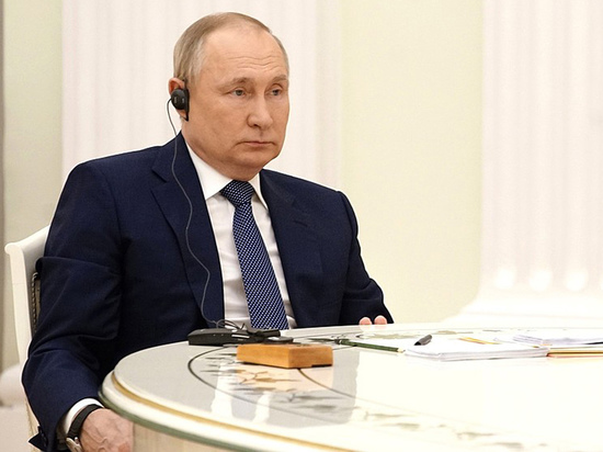 Путин стал реаниматором: переговоры с Макроном обозначили путь от пропасти
