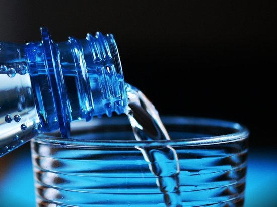 В Курске проводят проверку качества бутилированной воды