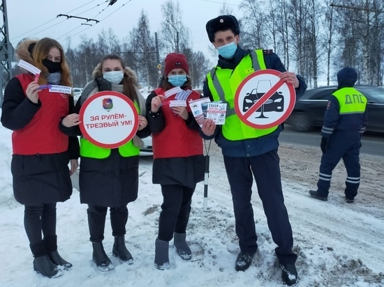 Студенты-медики проверили водителей на трезвость в Петрозаводске