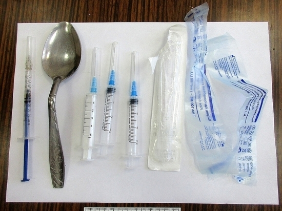 В Смоленской области закрыли наркопритон, который содержала 37-летняя женщина