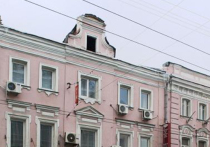 Незаконную надстройку на памятнике архитектуры – жилом доме купцов Обуховых, в центре Москвы снесут по решению суда