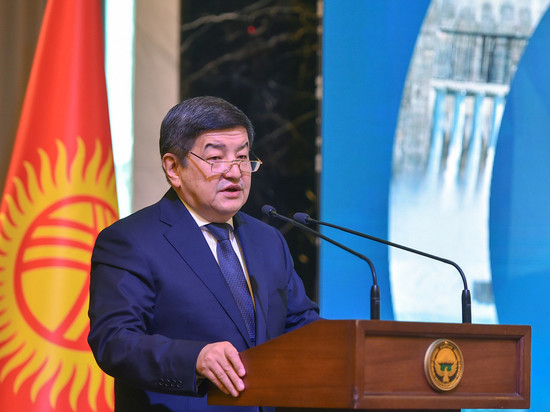 Кыргызстан должен запустить сотни ГЭС, солнечных и ветряных станций
