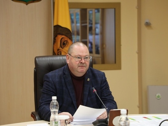 Олег Мельниченко поручил проконтролировать возведение Центра активного долголетия
