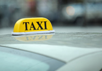 Обычная поездка в такси закончилась для петербурженки пренеприятной ситуацией: водитель прямо за рулем предался онанизму. Своей несчастливой историей девушка поделилась с «МК в Питере».