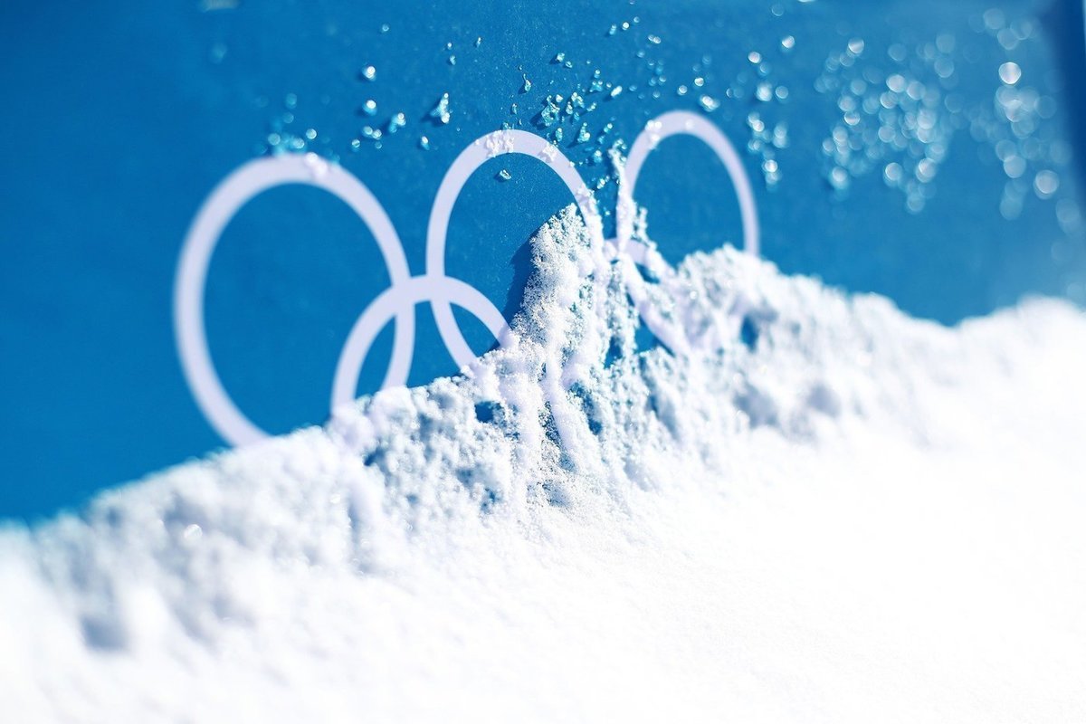 Мужская сборная России по шорт-треку отобралась в финал Олимпиады в Пекине