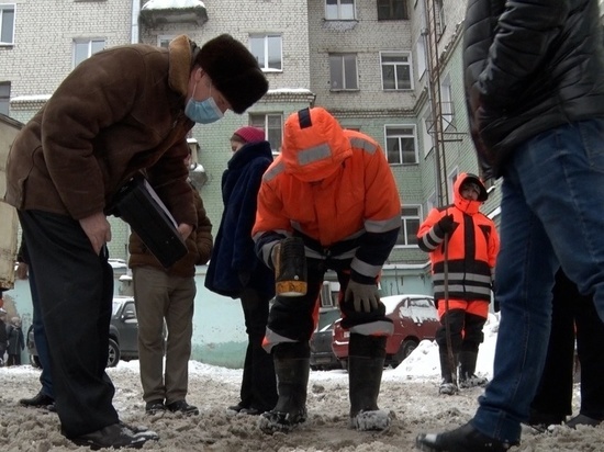 В Кирове восстановили перекрытие в подъезде на улице Ленина - 6