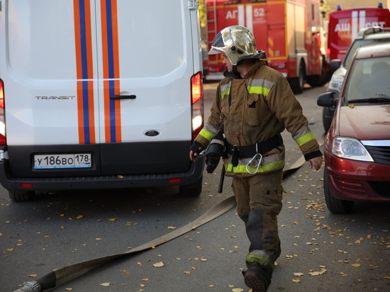 Две кески и кирпичный дом с мансардой: калининградские спасатели потушили три пожара